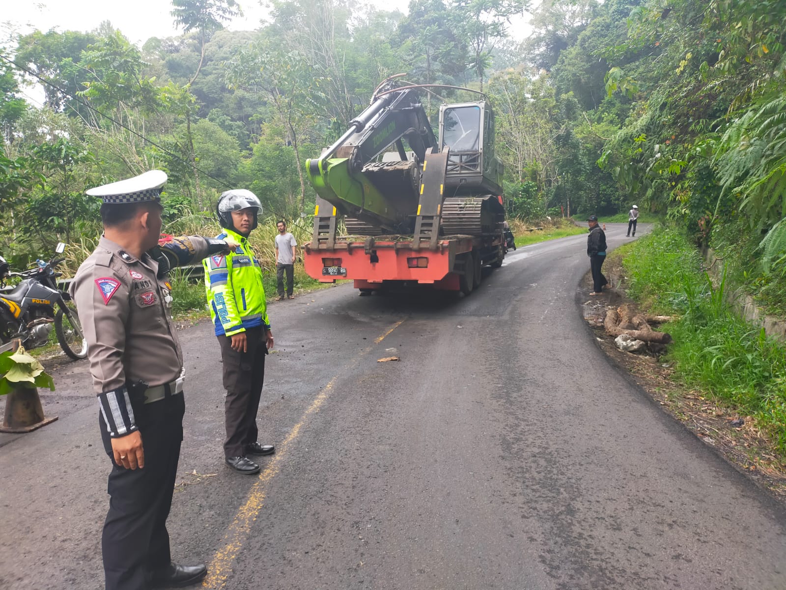 Jalur Liku Sembilan Macet