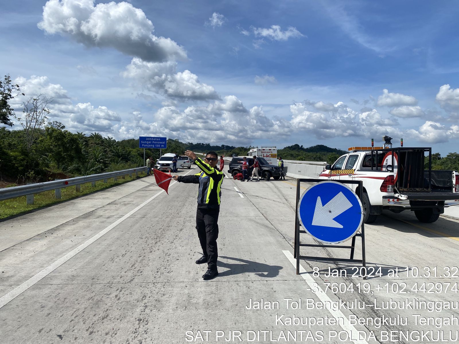 Mobil Dinas Pejabat Provinsi Kecelakaan di Tol Taba Penanjung, Begini Kondisinya