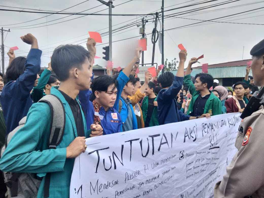 Presiden ke Bengkulu, HMI dan Aliansi Mahasiswa Bengkulu Unjuk Rasa