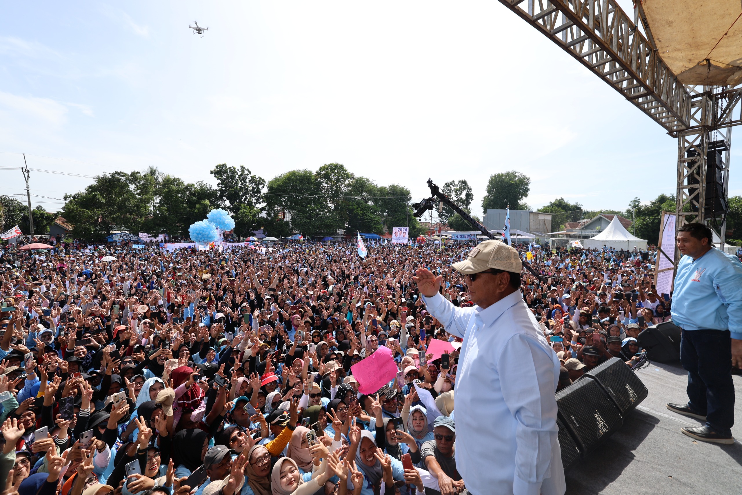 Di Hadapan Ribuan Masyarakat Majalengka, Prabowo Pastikan Lanjutkan Program Presiden Jokowi