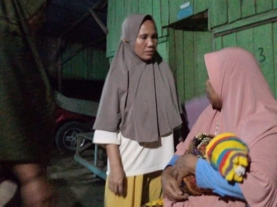 Di Seluma Ada Bayi Laki-laki Dibuang Ibu Kandung, Ditemukan Warga di Teras Rumah Kosong