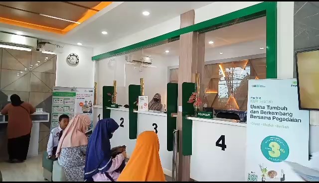 Usia 17-65 Tahun Pinjam KUR Pegadaian Syariah Rp 10 Juta Tanpa Jaminan, Bunga 0,14 Persen