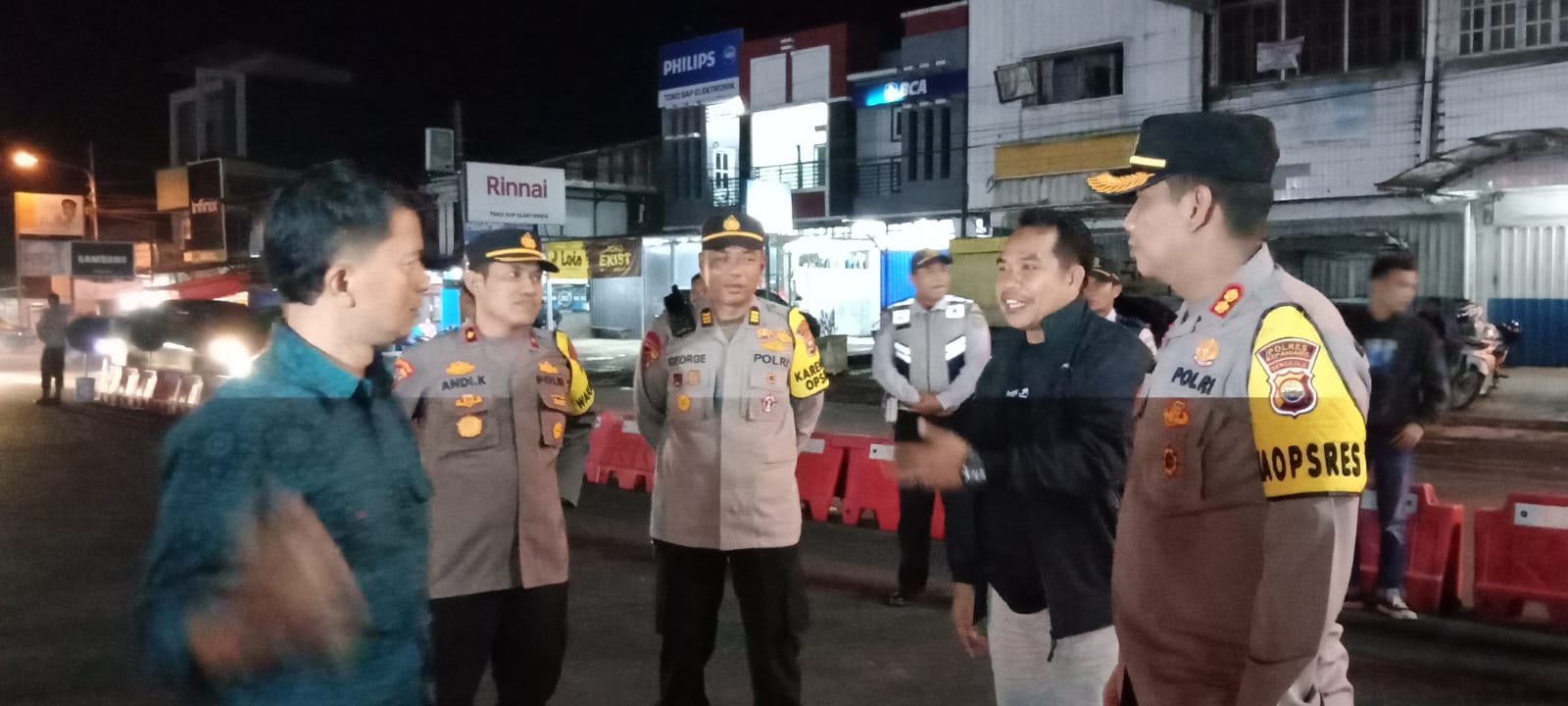 Ramai, Kapolres dan Sekda Kepahiang Turun Tangan Atur Lalu Lintas