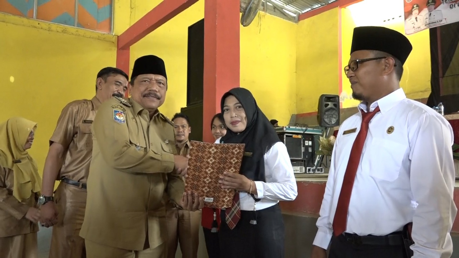 Terima SK Pengangkatan, PPPK Guru Diingatkan Jangan Minta Pindah