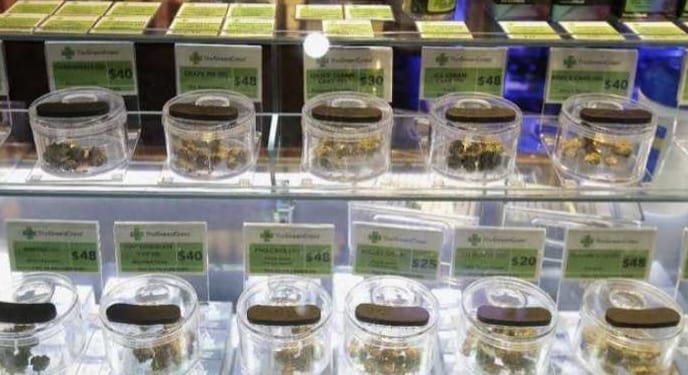 Menjadi Bisnis, di Negara Ini Banyak Toko dan Kios yang Menjual Ganja