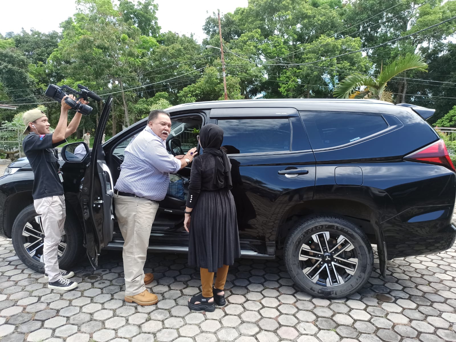 Waduh, Mobil Wabup Bengkulu Selatan Digerebek