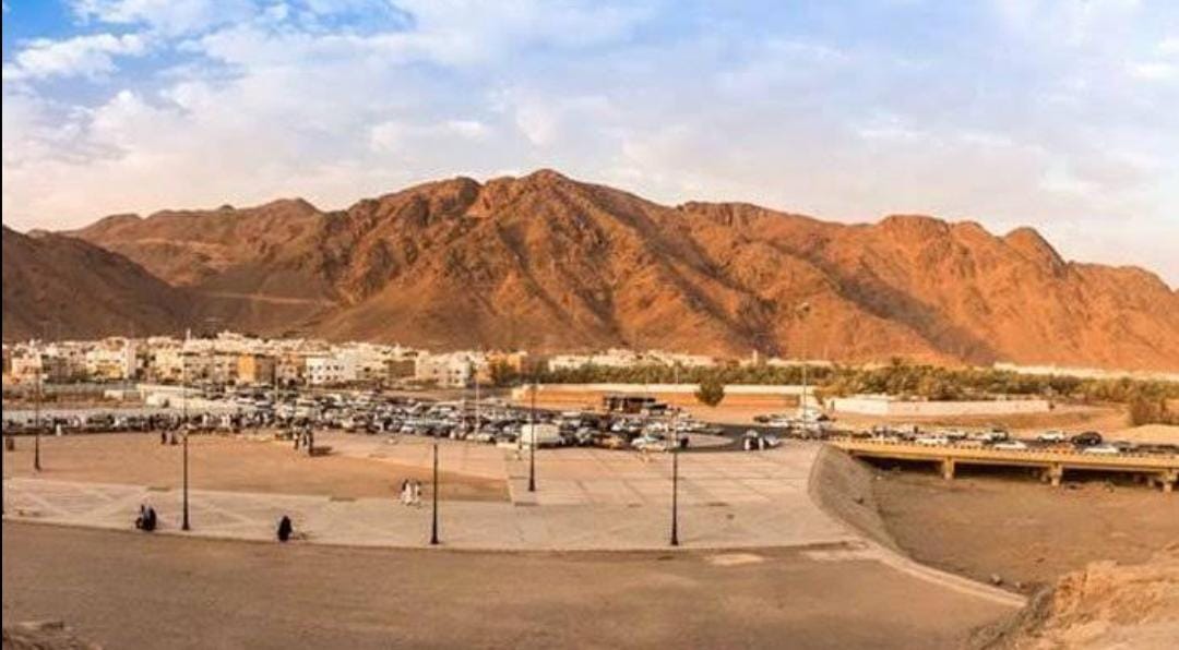 Paling Disukai Allah SWT, Kalimat Dzikir Ini Pahalanya Sebesar Gunung Uhud