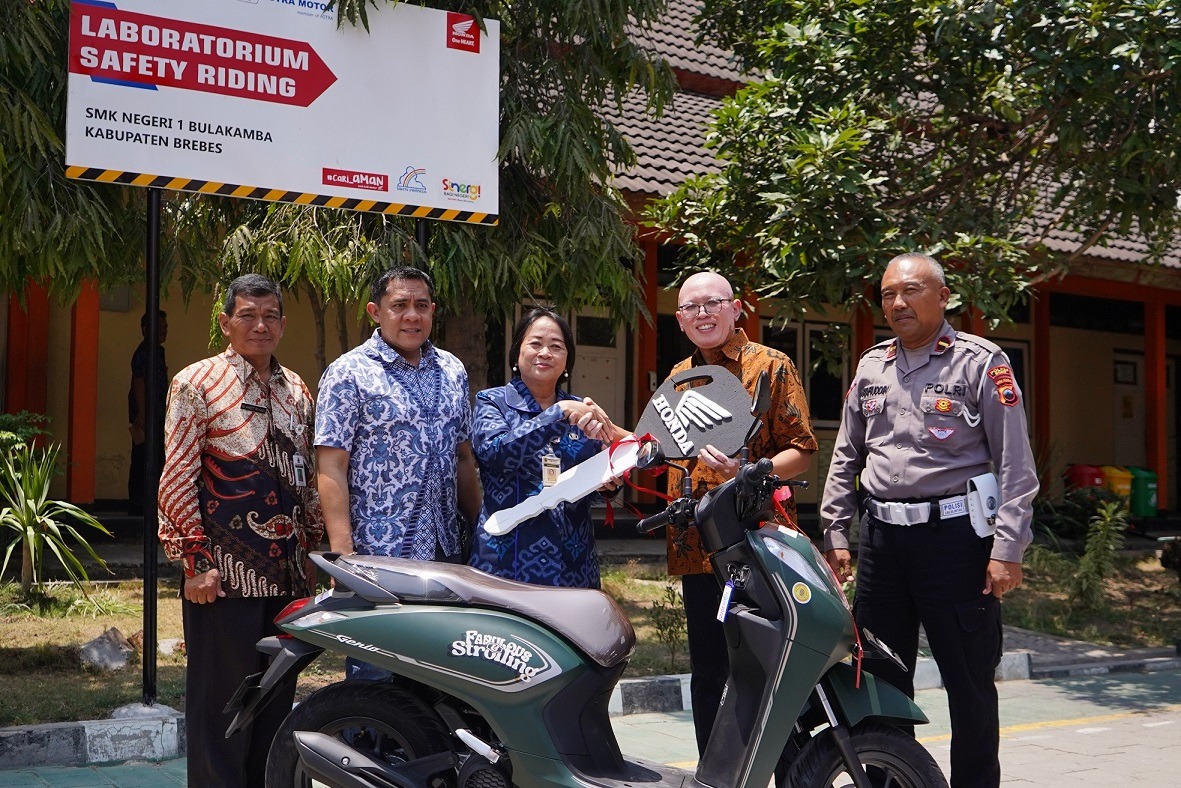 Peringati Hari Lalu Lintas Bhayangkara, Yayasan AHM Siap Hadirkan Duta Safety Riding Milenial Melalui SRL