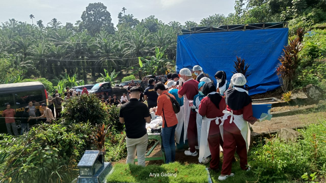 Ada Apa? Seminggu Dikebumikan, Makam Karyawan SPBU Betungan Dibongkar