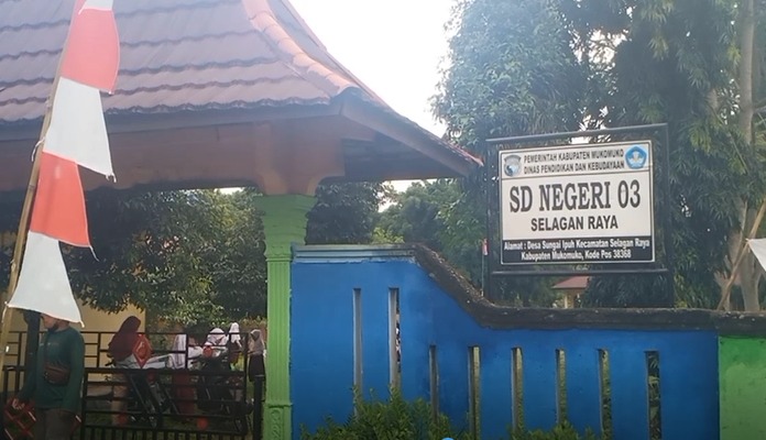 GAWAT. Gedung SD ini Terancam Masuk Jurang, Pagarnya Roboh