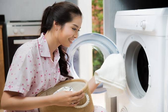 Tak Perlu ke Laundry, Ini 5 Cara Mencuci Pakaian Ala Laundry Berkualitas