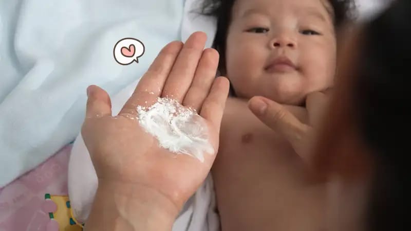 Cara Alami Atasi Biang Keringat, 9 Rekomendasi Bedak Ini Aman Untuk Bayi