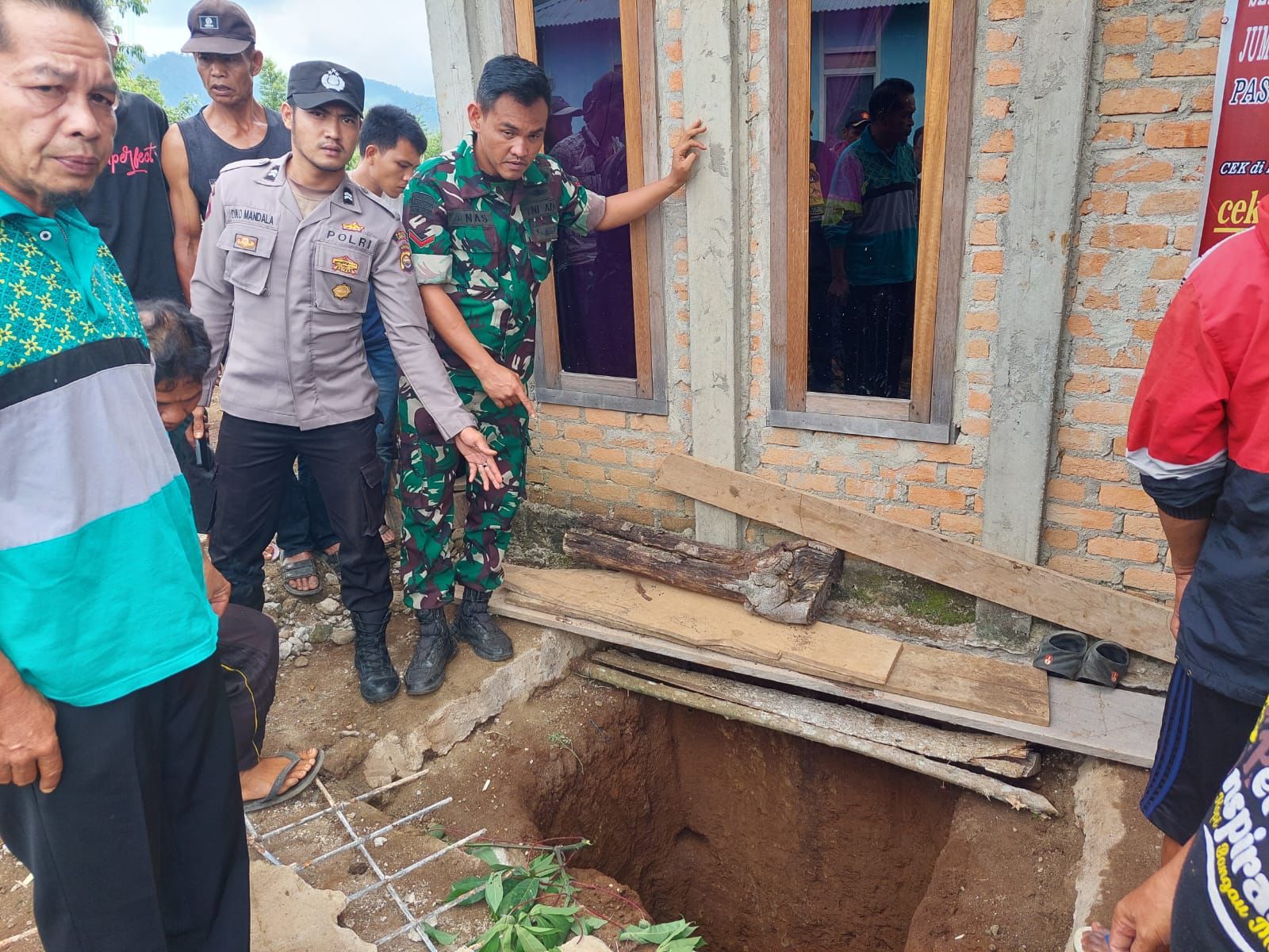 3 Warga Lebong Tewas saat Menguras Air Sumur, Orang Tua Korban Bertaruh Nyawa Demi sang Anak