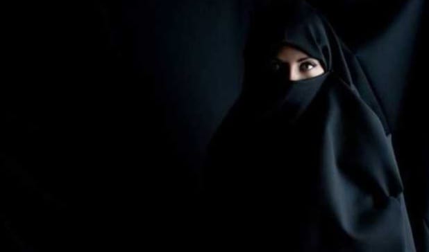 Naudzubillah, Ini 7 Tipe Wanita Tertipu Fitnah Dajjal, Nomor 5 yang Baca Alquran Sampai Kerongkongan