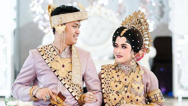 7 Adat Pernikahan Termahal di Indonesia, Mulai Ratusan Juta Hingga Miliaran Rupiah