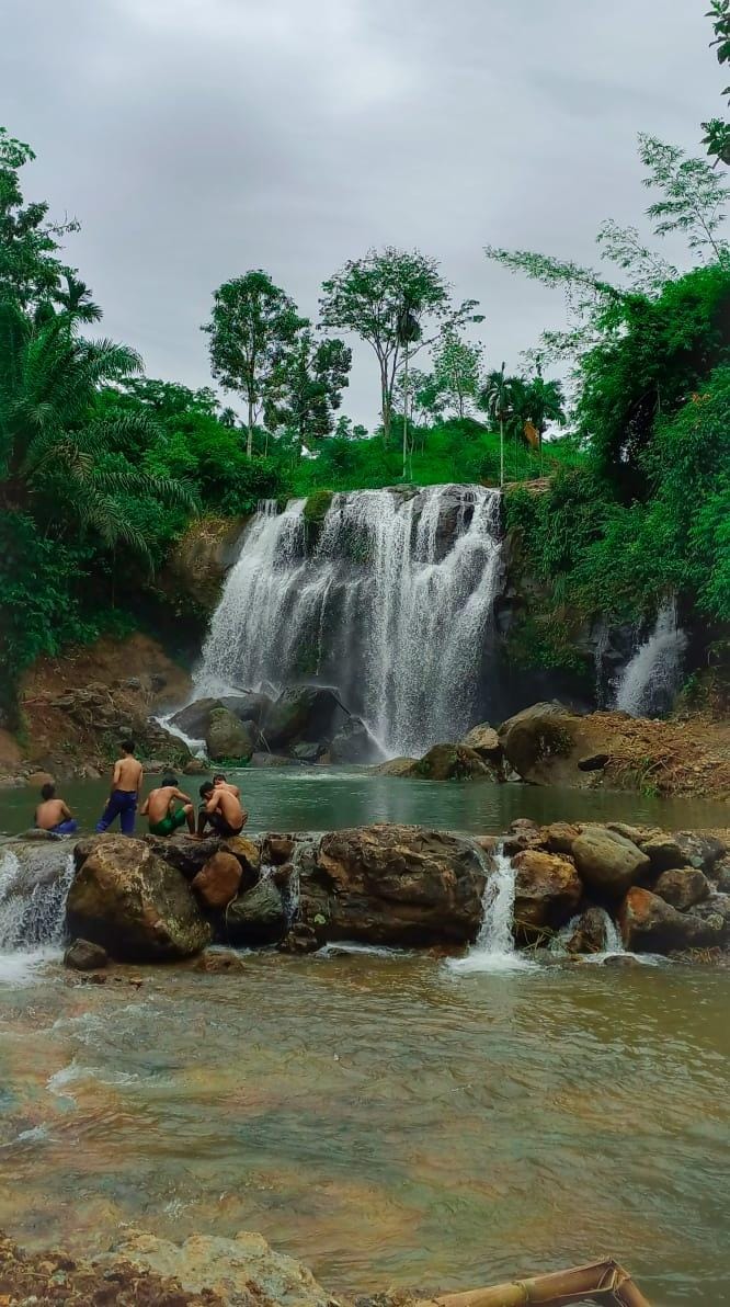 Hidden Gem Air Terjun Cu'up Pesuk Benteng, Mitos Pohon Jones dan Airnya Selalu Jernih