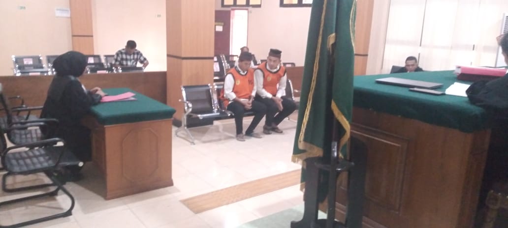 2 Terdakwa Pembakar Kantor Desa di Seluma Dituntut Ringan, Oknum Mantan Ketua PP Masih Buron