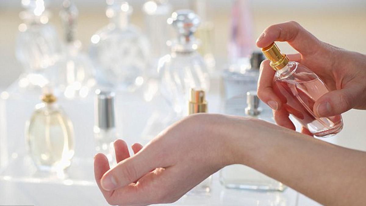 Jangan Asal Semprot, Ini Tips Gunakan Parfum Biar Kamu Wangi Sepanjang Hari