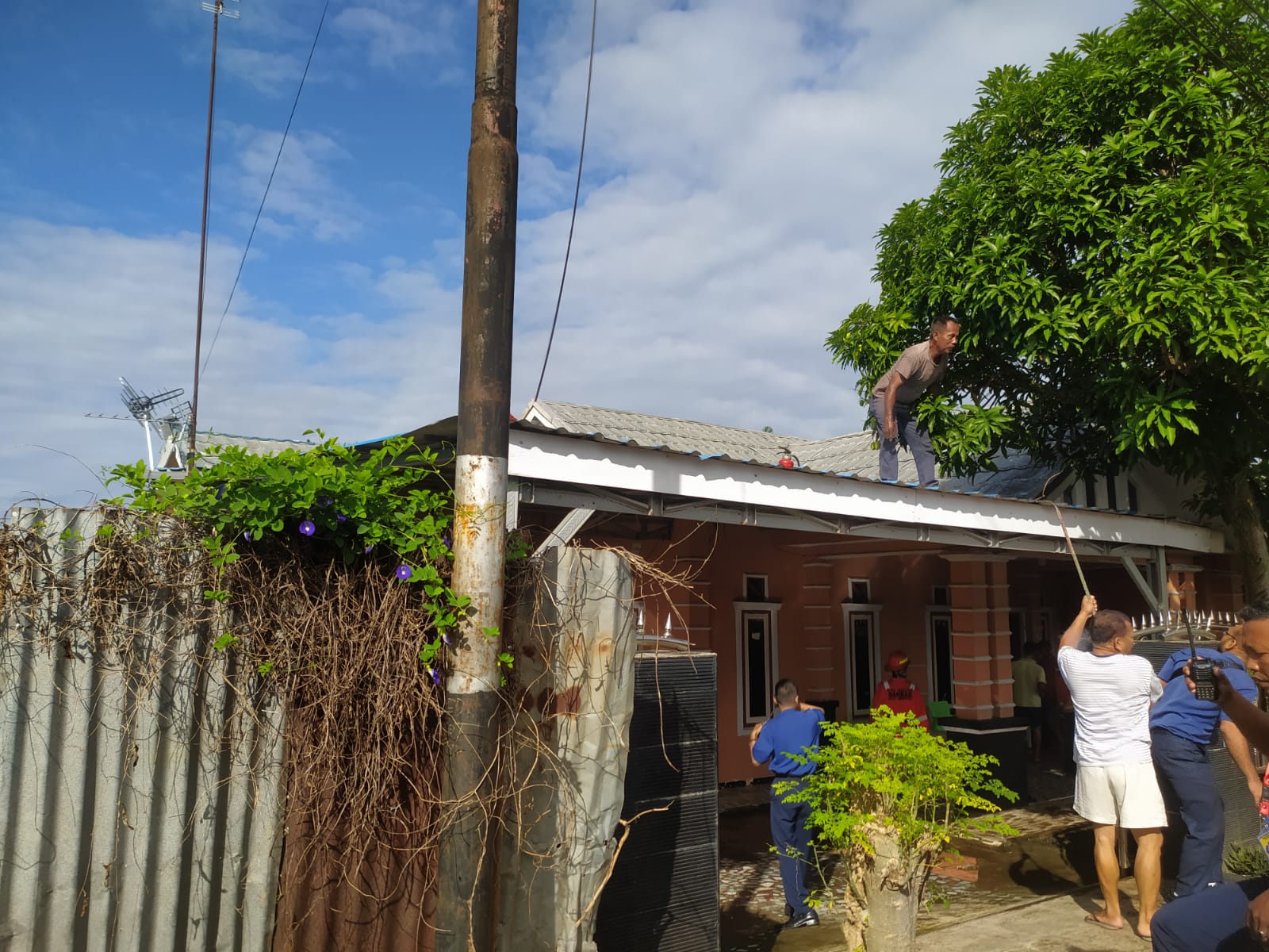 Mesin Air Hampir Ludeskan Rumah di Kebun Ros