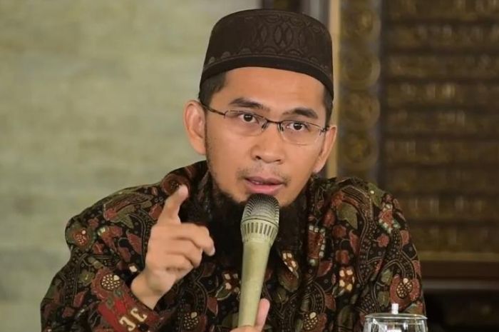 Tamparan Keras Bagi yang Suka Pamer Harta di Medsos, Apa Kata Ustad Adi Hidayat?