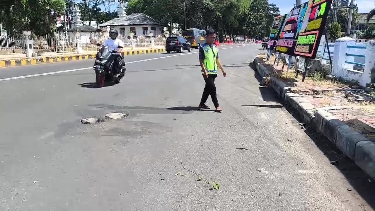 Penumpang Ojol Tewas, Tabrakan di Pertigaan Mapolresta Bengkulu