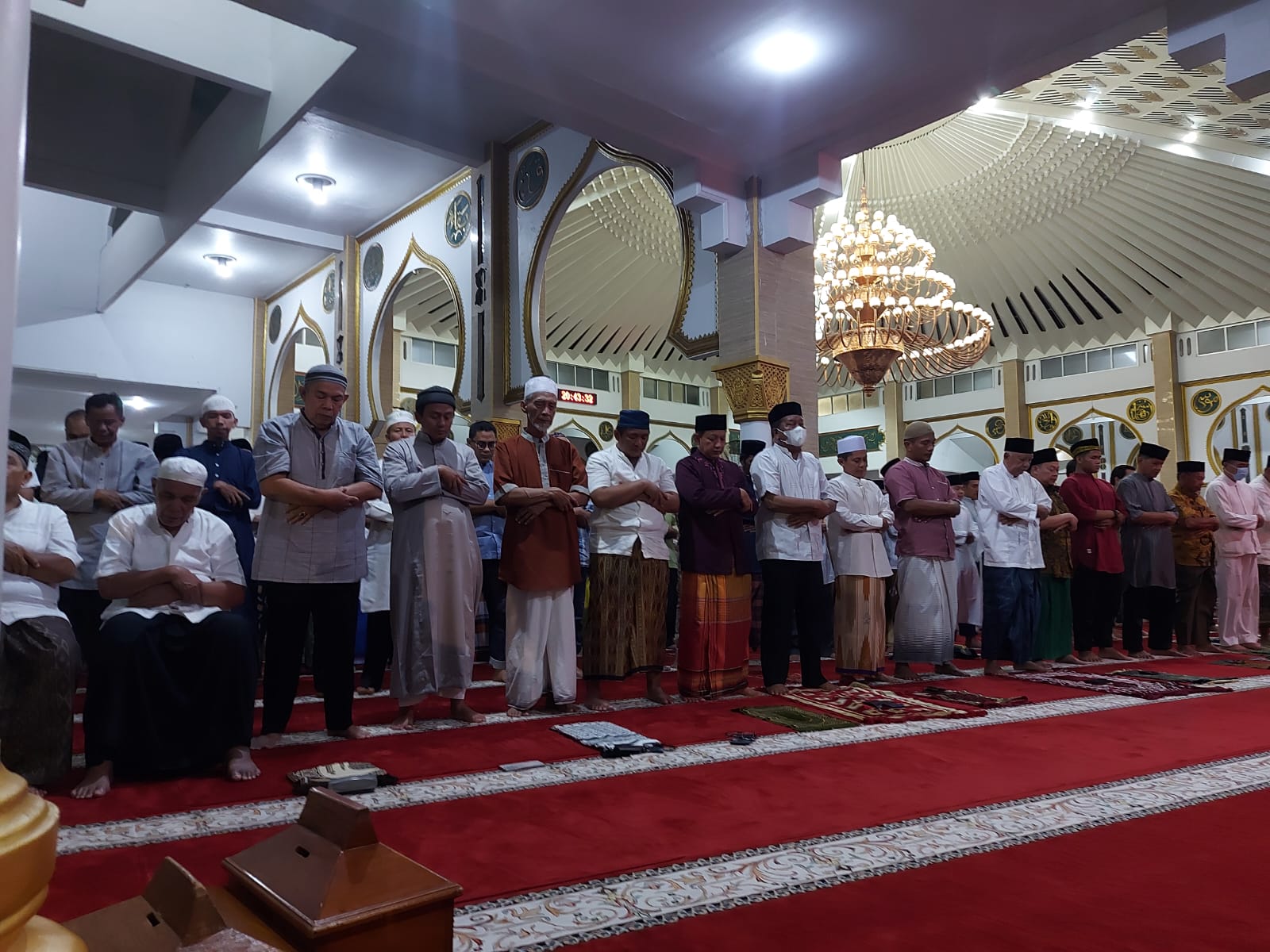 Sholat Taraweh di Baitul Izzah, Gubernur Ajak Masyarakat Semarak Sambut Ramadhan 