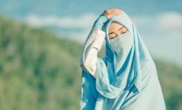 Begini Hukum Memakai Parfum Bagi Seorang Muslimah