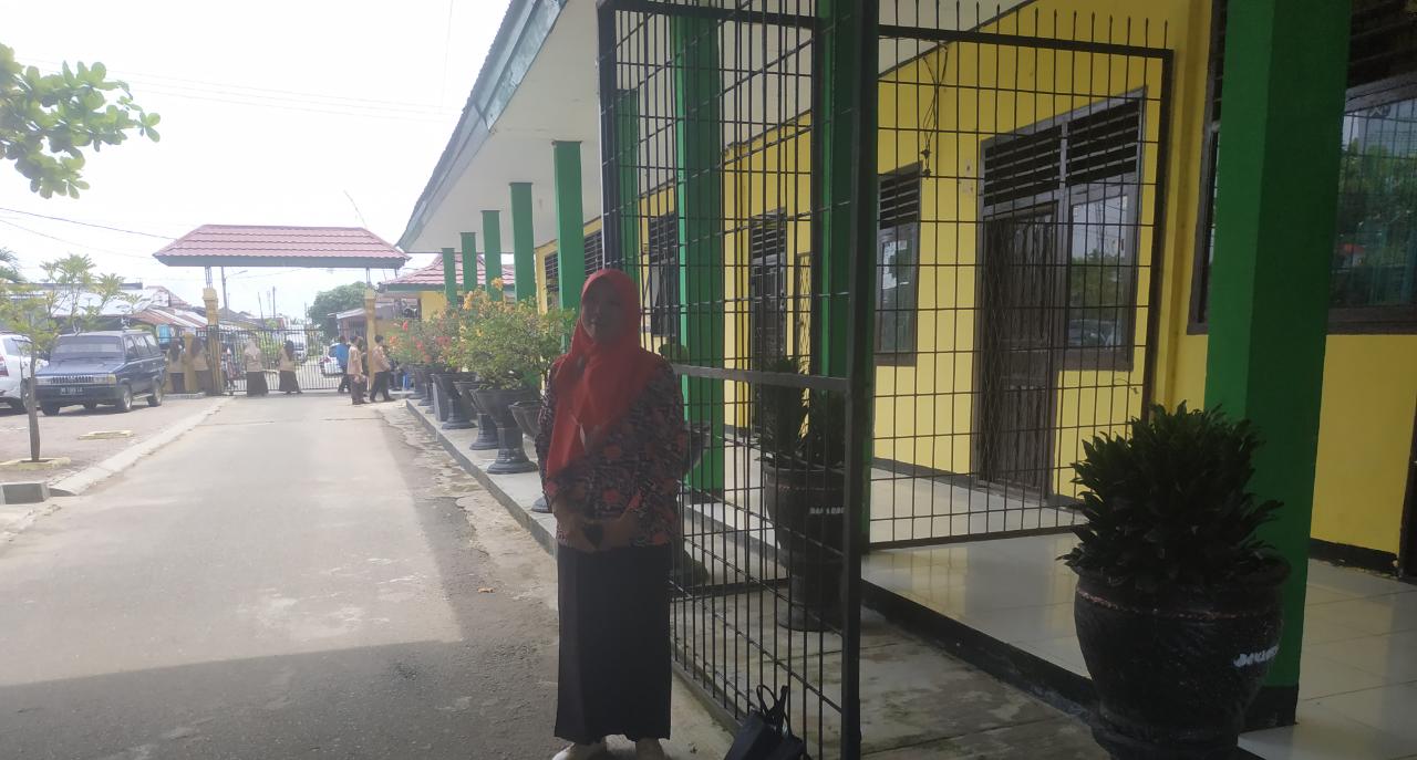 Guru Ditonjok Siswa Mengaku Sempat Diancam 