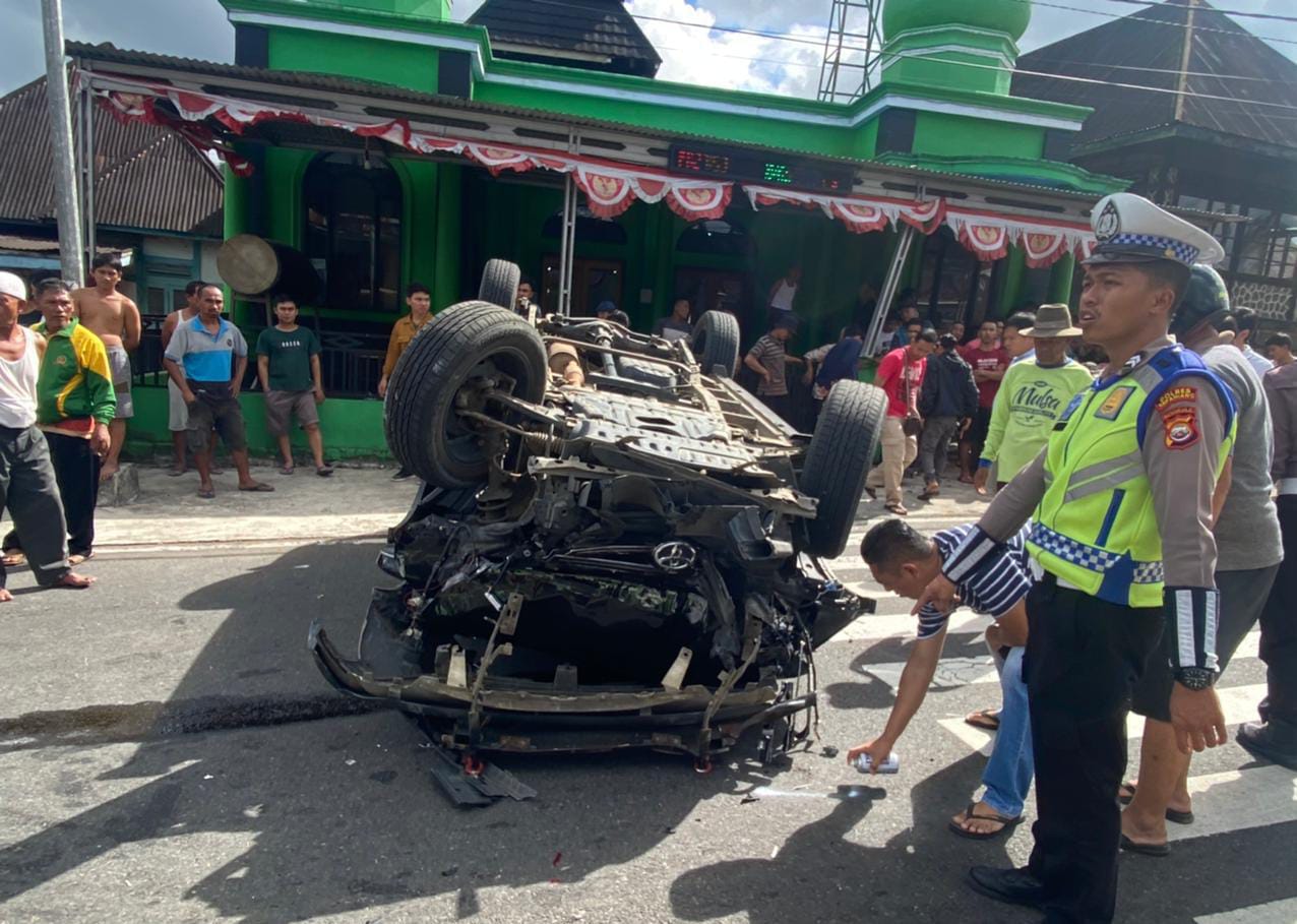 Usai Manggung dan Mau Manggung Lagi, Penyanyi OT Kepahiang Ditabrak Mobil Plat Merah