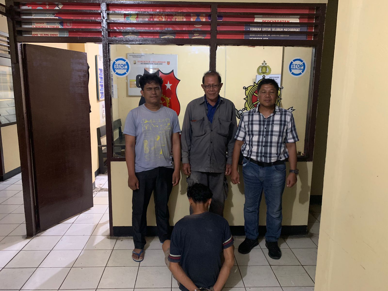 Pemuda Bengkulu Tengah Diamankan Polisi, Kedapatan Maling TBS Kelapa Sawit