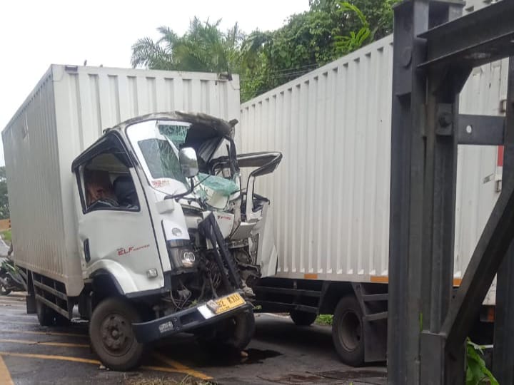 Truk Box Hantam Jembatan di Seluma, Begini Nasib Sopir dan Kernetnya