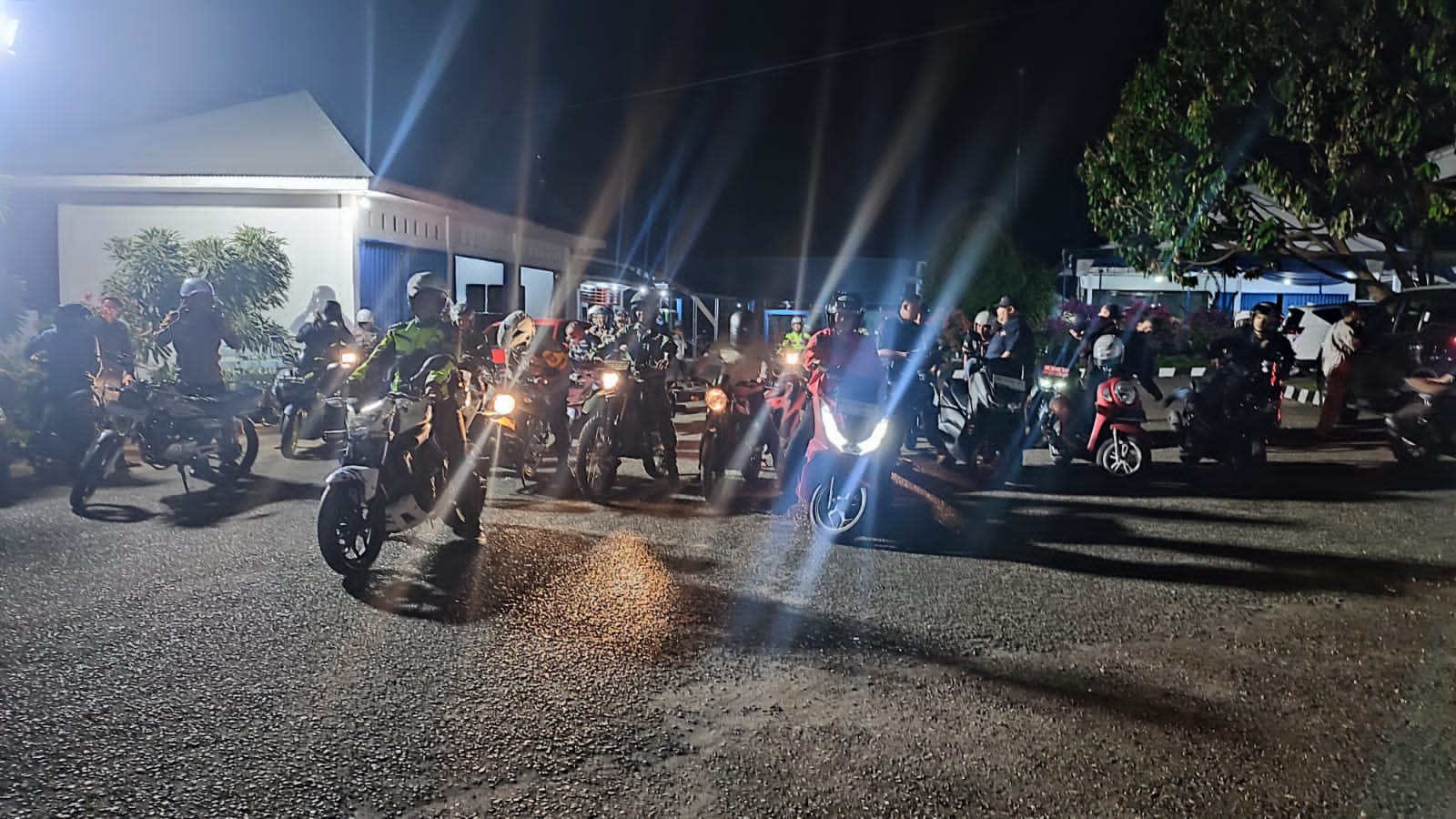 Pantau Malam Takbiran, Bupati Bengkulu Selatan dan Forkopimda Konvoi Motor