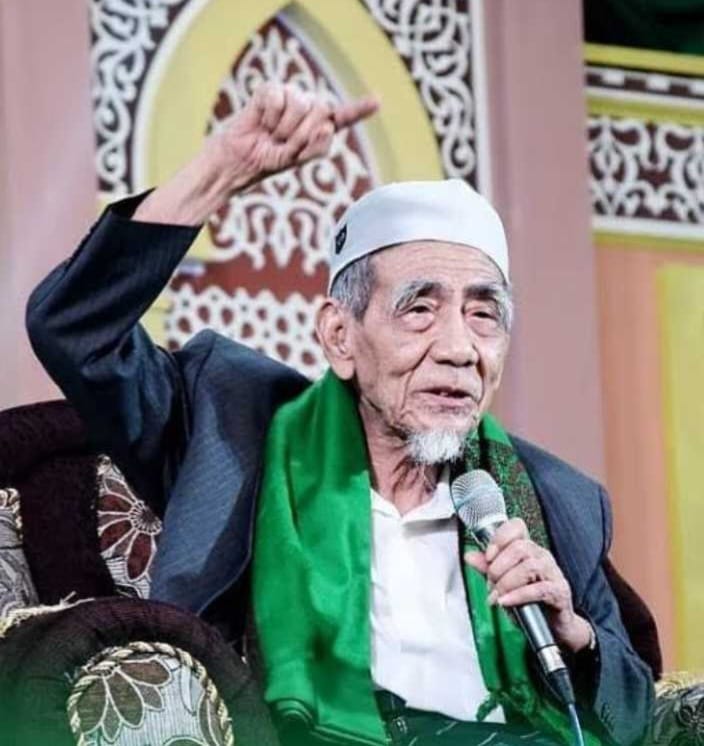 15 Karomah Mbah Moen, Diantaranya Bisa Melipat Waktu dan Tahu Tanggal Wafatnya 