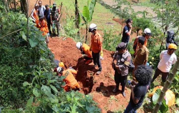 Kuburan Massal di Kebun Slamet Terbongkar, Ada 10 Mayat Korban Dukun Pengganda Uang