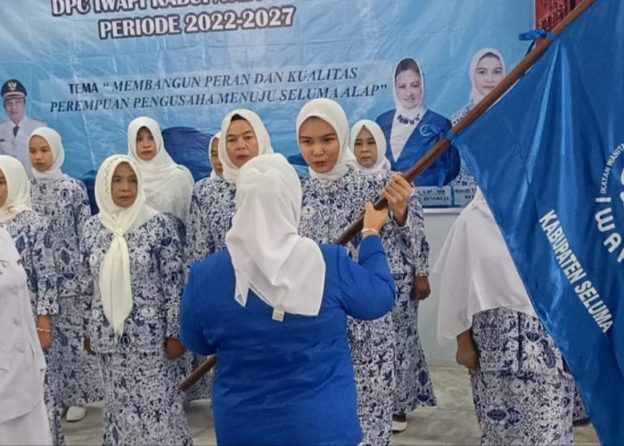 Aisyah Elizawati Jabat Ketua DPC IWAPI Kabupaten Seluma 