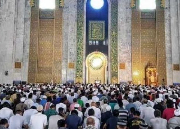 Baca Doa Abu Nawas Usai Sholat Jumat, Diyakini Membawa Manfaat Baik