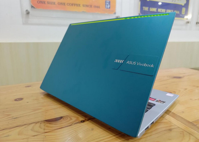 Asus Vivobook Pro 14 OLED M3400, Laptop Bertenaga yang Ringan dan Tipis   