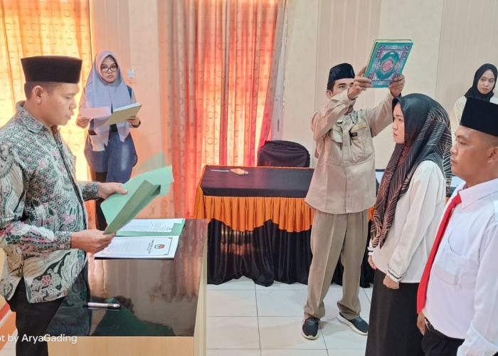 KPU Seluma Lantik PAW 2 Anggota PPK Kecamatan Seluma Barat