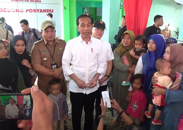 Akhiri Kunjungan ke Bengkulu, Presiden Jokowi Datangi Posyandu Sarimulyo