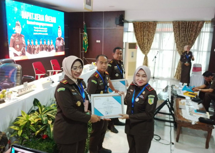 Borong Prestasi, Kejari Bengkulu Dinobatkan Juara Umum Tingkat Kejari se- Bengkulu