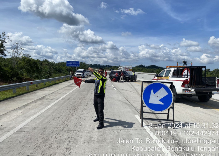 Mobil Dinas Pejabat Provinsi Kecelakaan di Tol Taba Penanjung, Begini Kondisinya