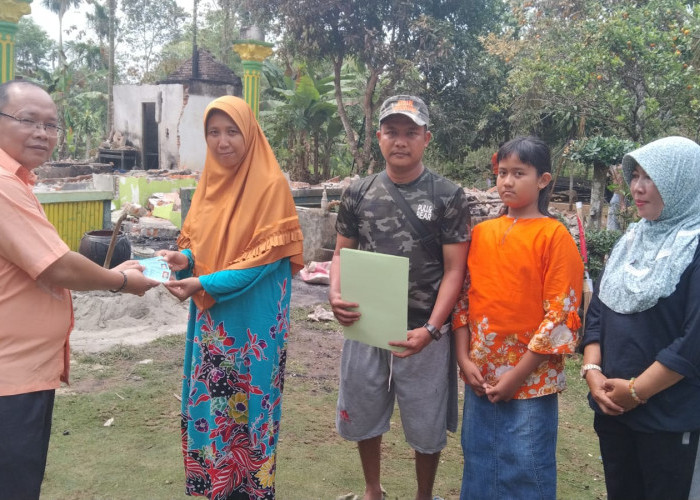 Gerak Cepat Dinas Dukcapil Bengkulu Tengah untuk Korban Kebakaran