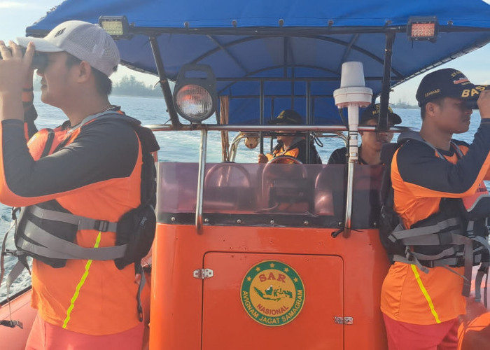 Dibagi 4 Tim, Pencarian Korban Tenggelam di Pantai Panjang Dilanjutkan