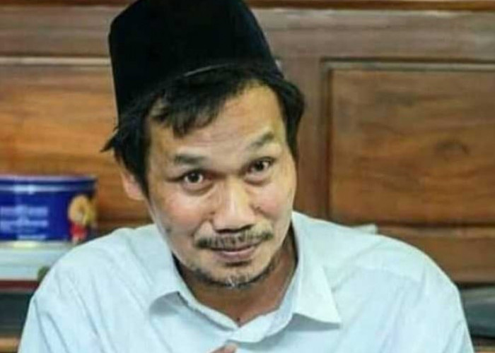 Suami-Istri Bersentuhan Kulit, Wudhu Menjadi Batal, Begini Penjelasan Gus Baha