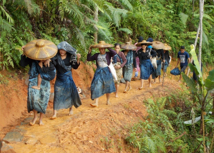 Mengenal Lebih Dekat dengan Suku Baduy, Serta Tradisi, Norma dan Adat Suku Baduy Luar dan Baduy Dalam