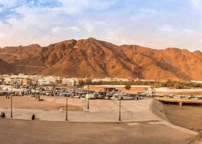 Paling Disukai Allah SWT, Kalimat Dzikir Ini Pahalanya Sebesar Gunung Uhud