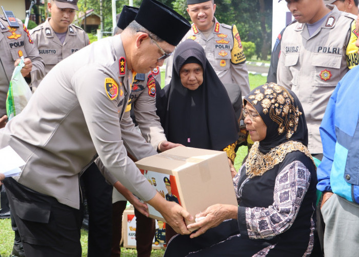 Ramadan Ceria, Kapolda Bengkulu Berbagi dan Warga Berbondong-bondong Datangi Polres Kepahiang 