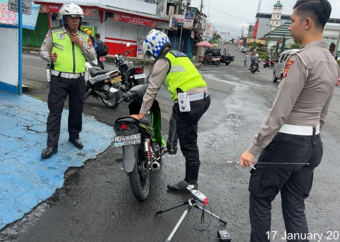 Masih Bandel Gunakan Knalpot Brong, Pengendara Bermotor Siap-siap Jalan Kaki