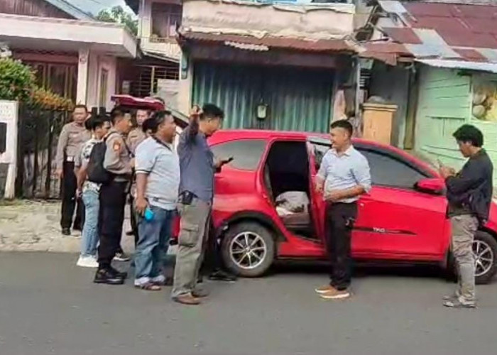 Sibuk Ganti Ban Mobil, Uang Qurban Rp 29 Juta dan Laptop Hilang Dicuri