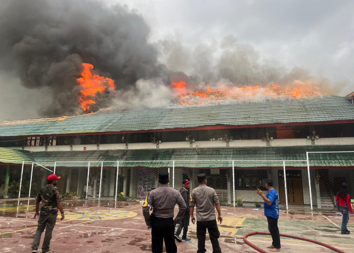 Kebakaran Hanguskan 31 Ruang SMKN 3 Kota Bengkulu Sebabkan Kerugian Puluhan Milyar, Penyebab Masih Diselidiki